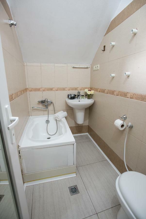 Accent Hotel Tiflis Exterior foto
