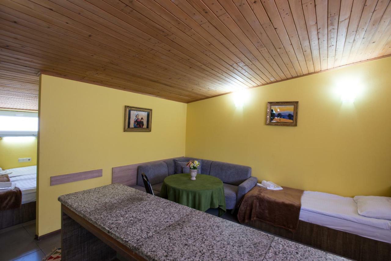 Accent Hotel Tiflis Exterior foto
