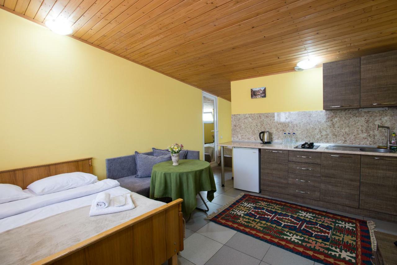 Accent Hotel Tiflis Exterior foto